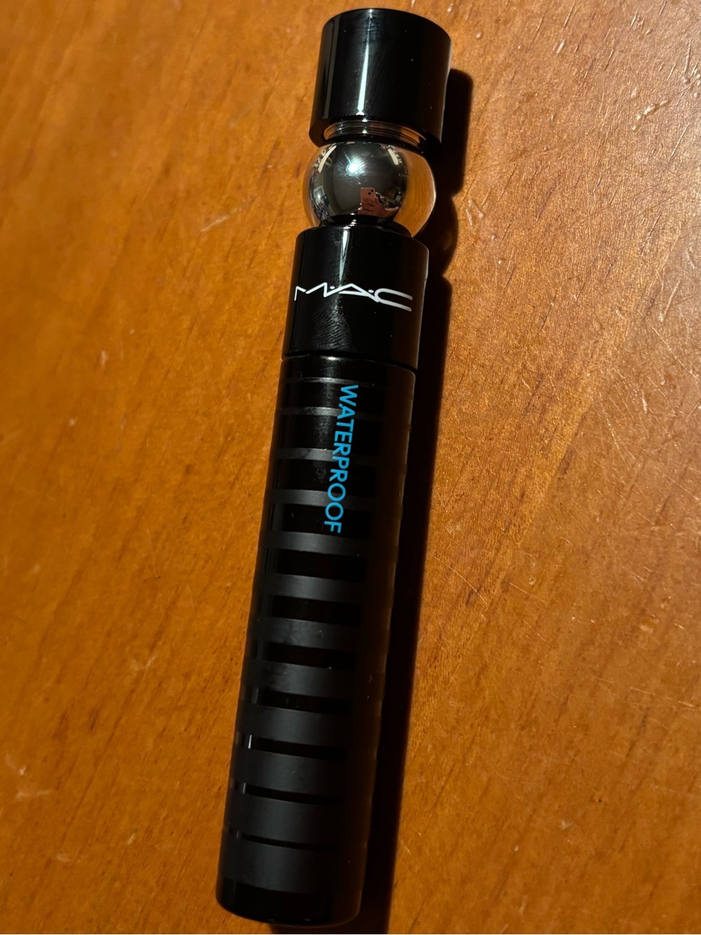 MAC MACStack Waterproof Mascara - Picture 5 of 16